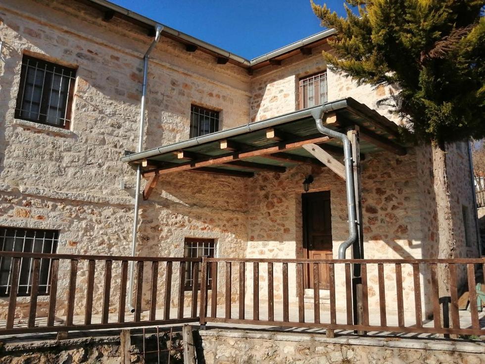 Yono'S Traditional House Ano Ravenia Buitenkant foto