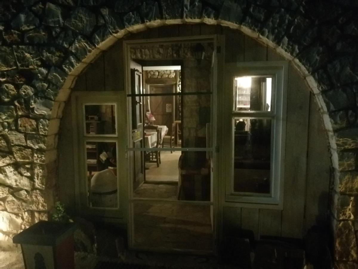 Yono'S Traditional House Ano Ravenia Buitenkant foto