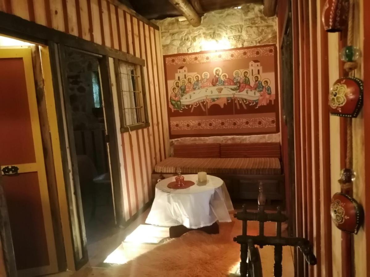 Yono'S Traditional House Ano Ravenia Buitenkant foto