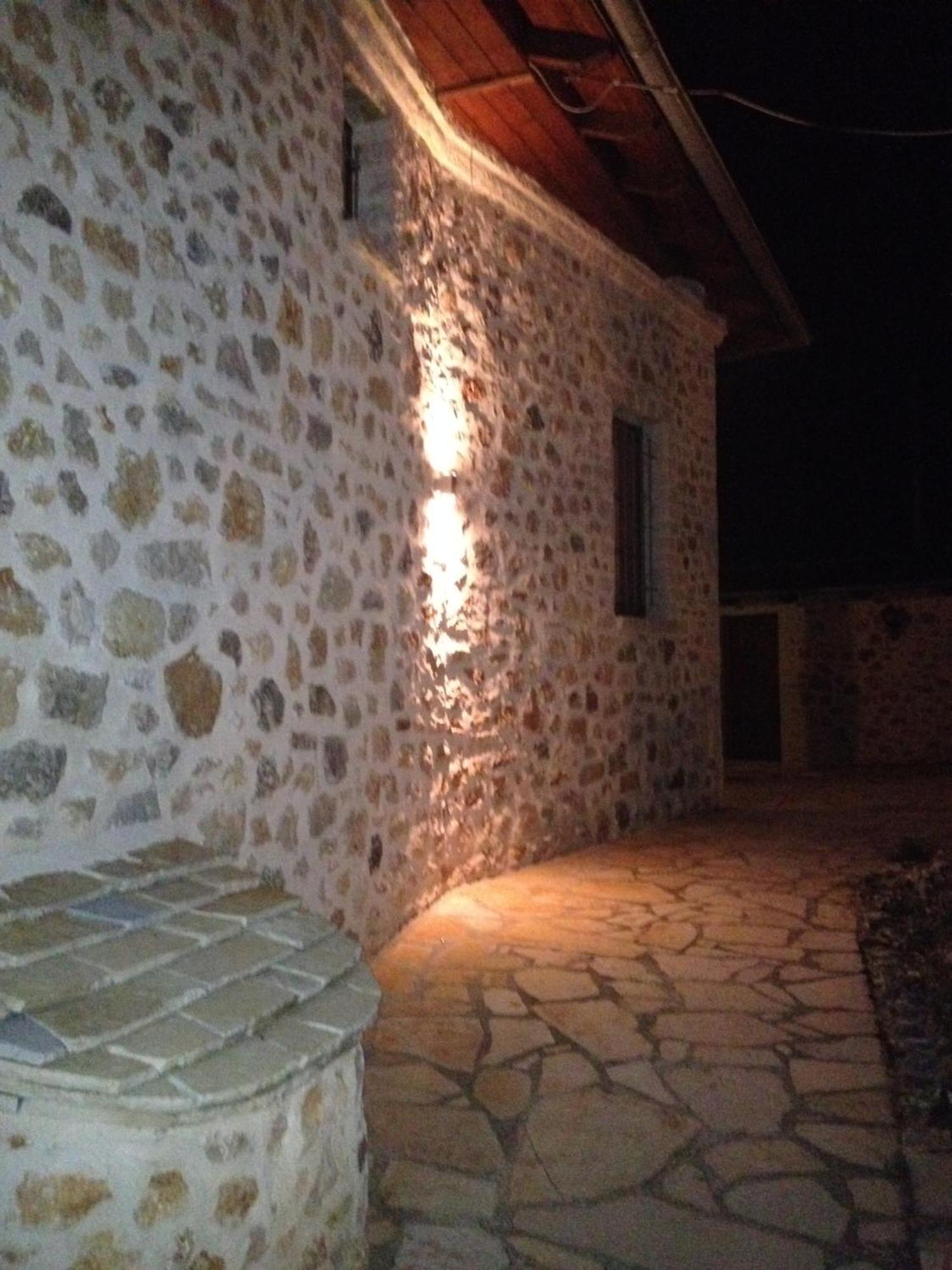 Yono'S Traditional House Ano Ravenia Buitenkant foto