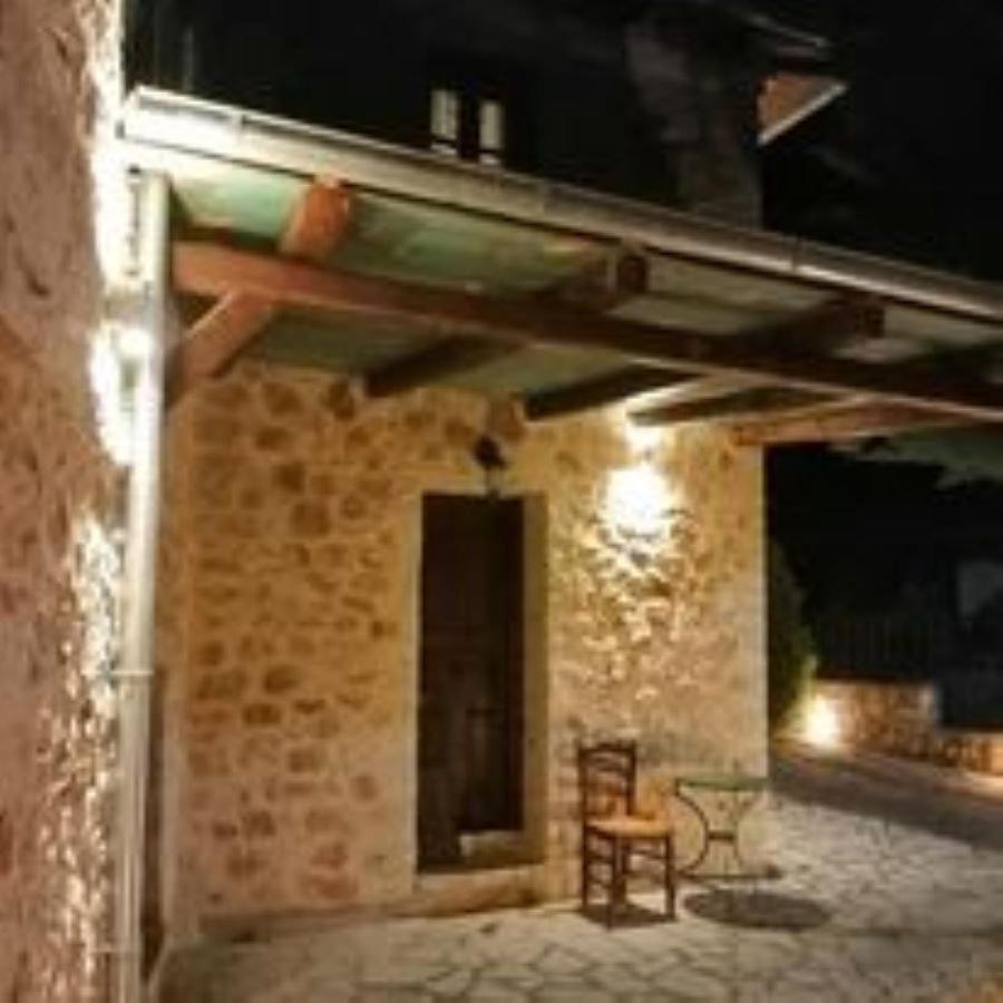 Yono'S Traditional House Ano Ravenia Buitenkant foto